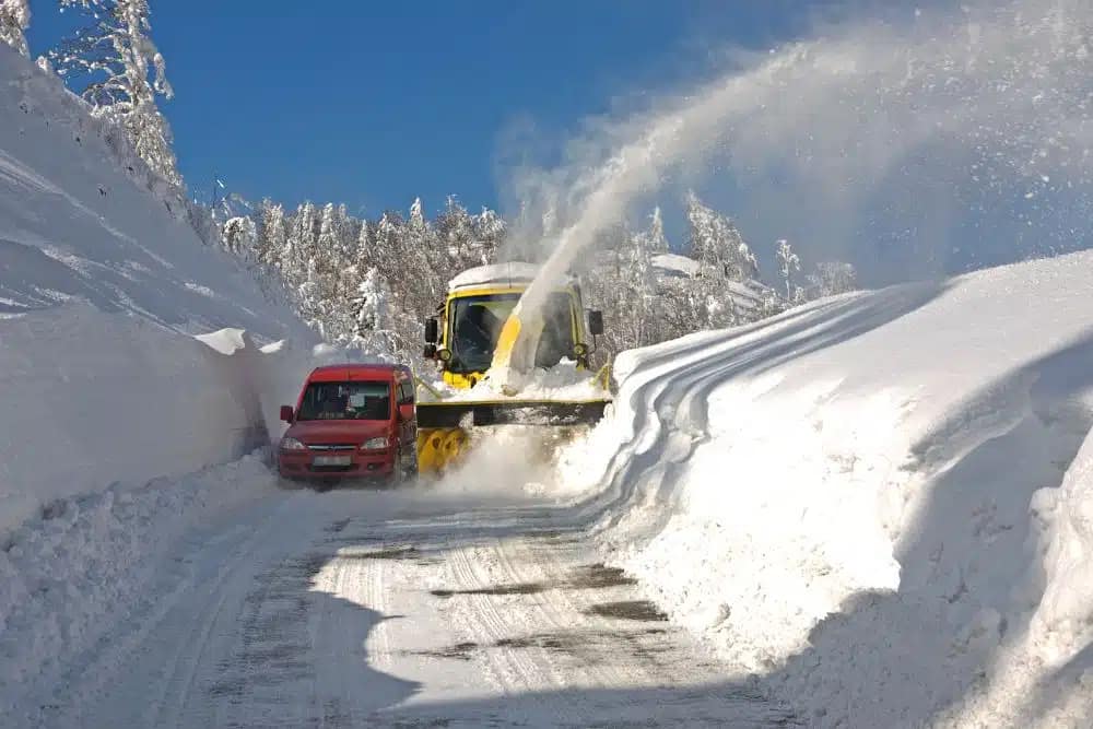 Top 5 Eco-Friendly Snow Removal Ideas 3 snow-removal